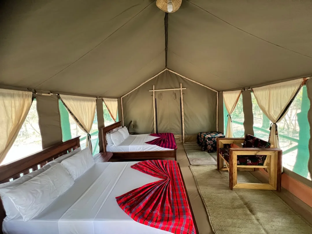 Luxury Tent Bedroom 04